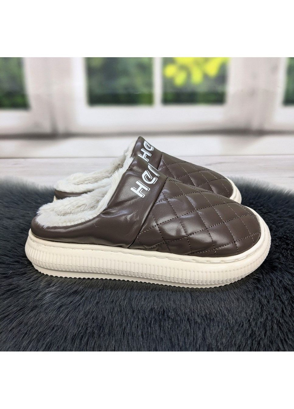 Тапочки жіночі чуні еко-шкіра на хутрі Lion (303397320)