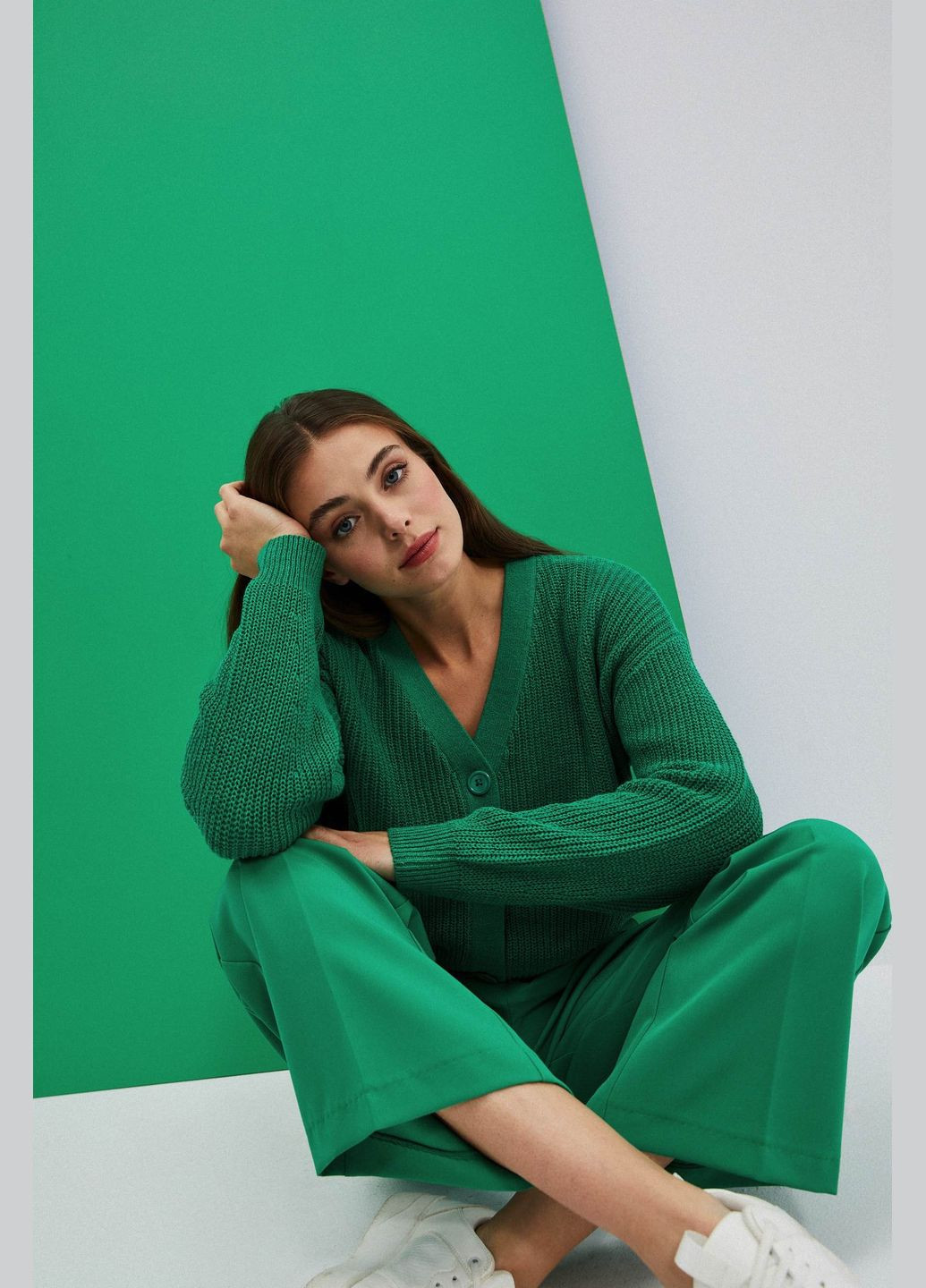 Зелений светр Moodo