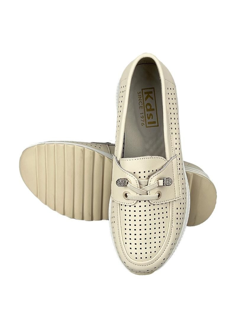 Бежевые лоферы женские перфорированная кожа бежевые 7028-1 Kadisailun