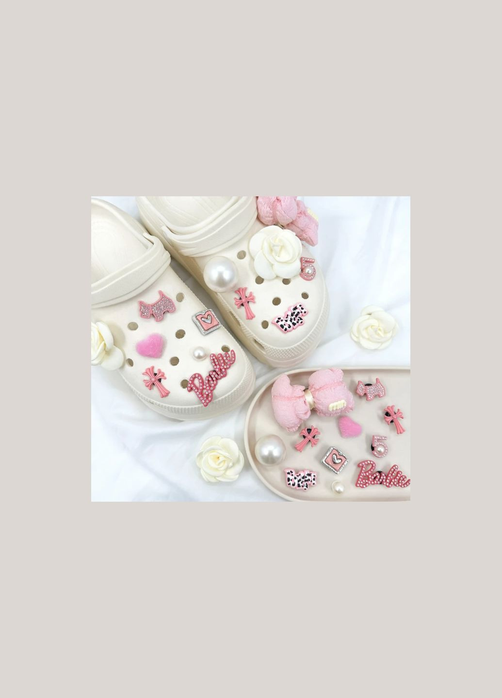 Джибитсы на кроксы crocs Jibbitz набор бижутерных украшений на обувь Барби Barbie цветы кресты 13 шт розовый No Brand (331756041)