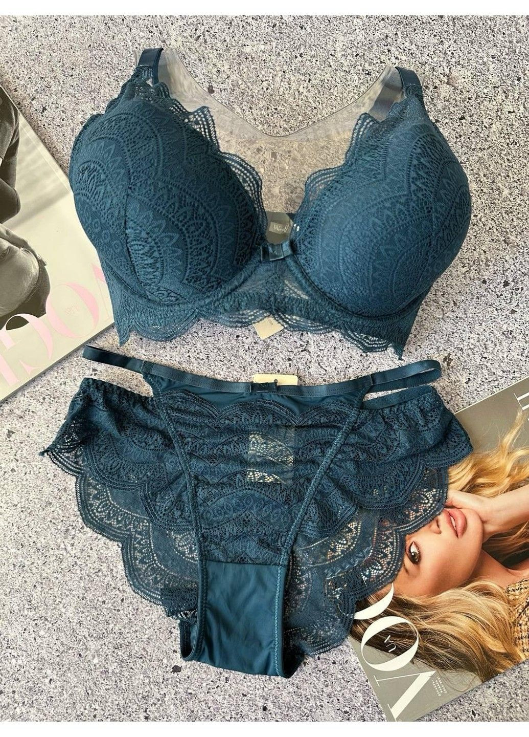 Синій комплект жіночої білизни на чашку d синій Weiyesi