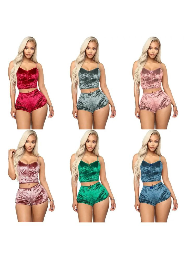 Фіолетова піжама з блискучого стрейчевого велюру мяка для сну. велюрова піжама двойка із топом і шортами No Brand