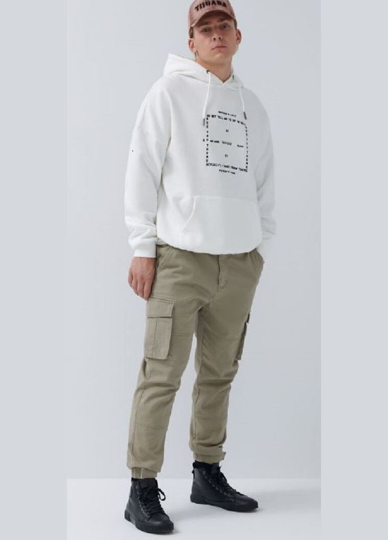 Бесцветные демисезонные брюки House