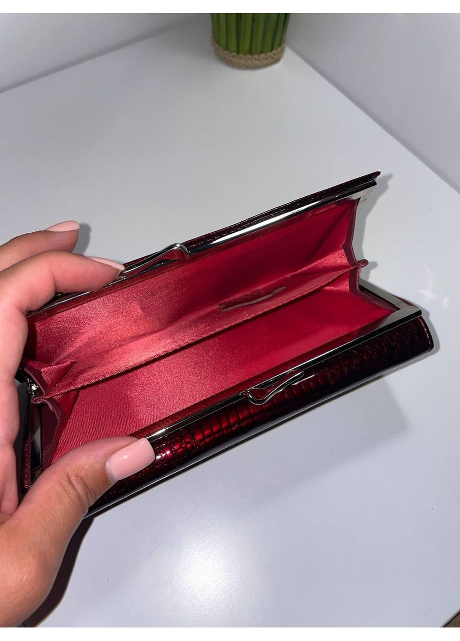Классический женский лаковый кошелек с монетницей снаружи. No Brand (370381514)