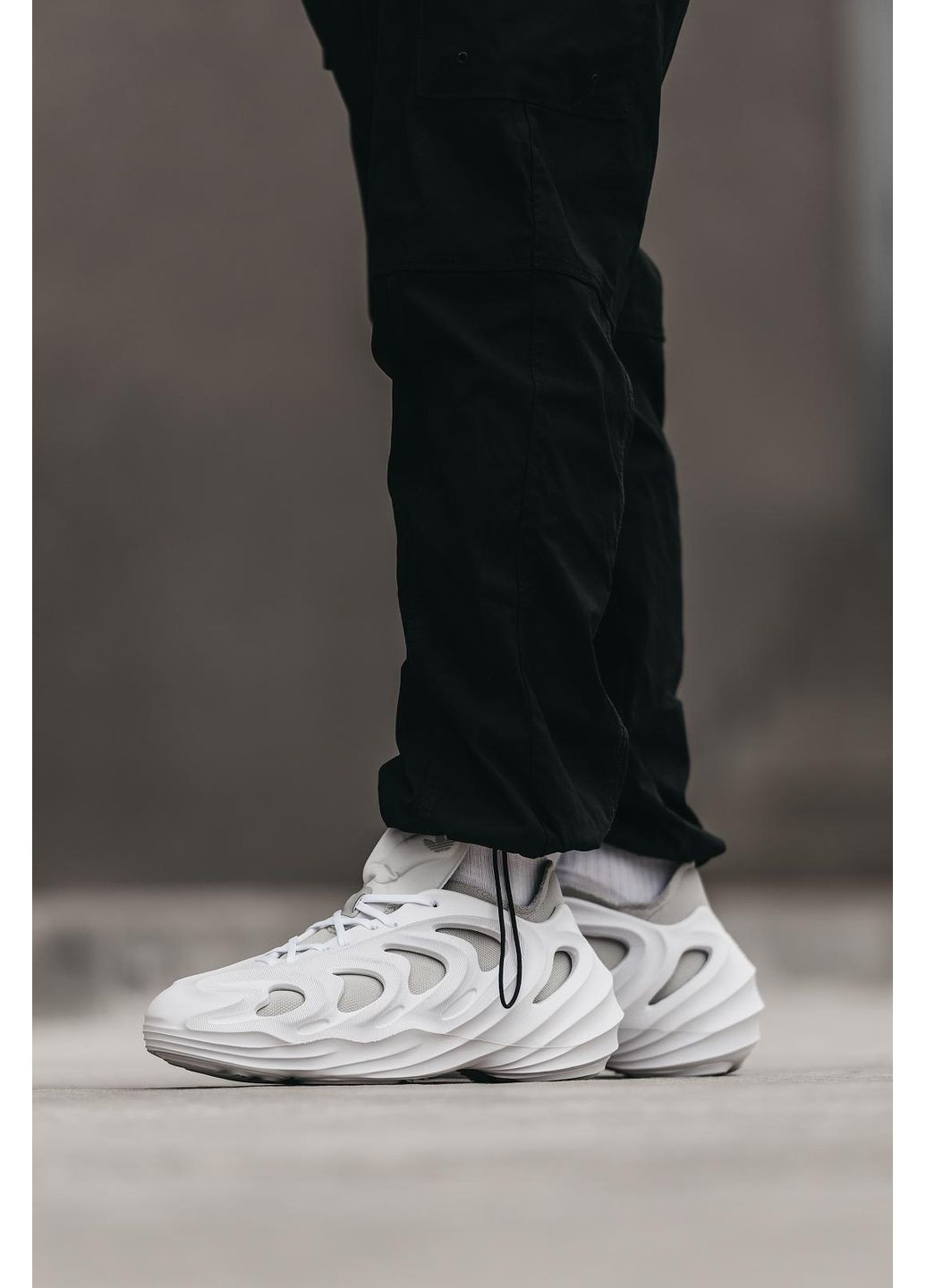 КРОССОВКИ ЖЕНСКИЕ ADIDAS ADIFOM Q CLOUD WHITE АДИДАС No Brand белые демисезоны (367170610)