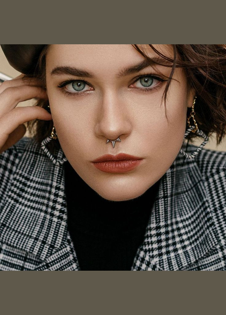 Кільце клікер із титану з шипами RHT57-1610-ST сережки для пірсингу септуму, вуха, брови (1,2мм, 10мм) Spikes (334709190)