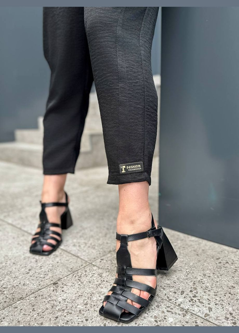 Жіночі брюки мом колір чорний р.50/52 454481 New Trend (290111731)