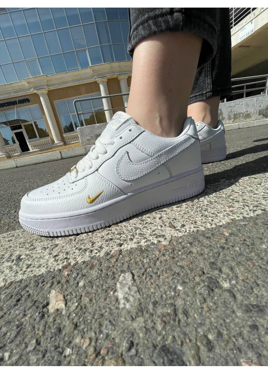 КРОССОВКИ ЖЕНСКИЕ NIKE AIR FORCE WHITE НАЙК АИР ФОРС 1 ПРЕМИУМ No Brand белые демисезоны (367178075)
