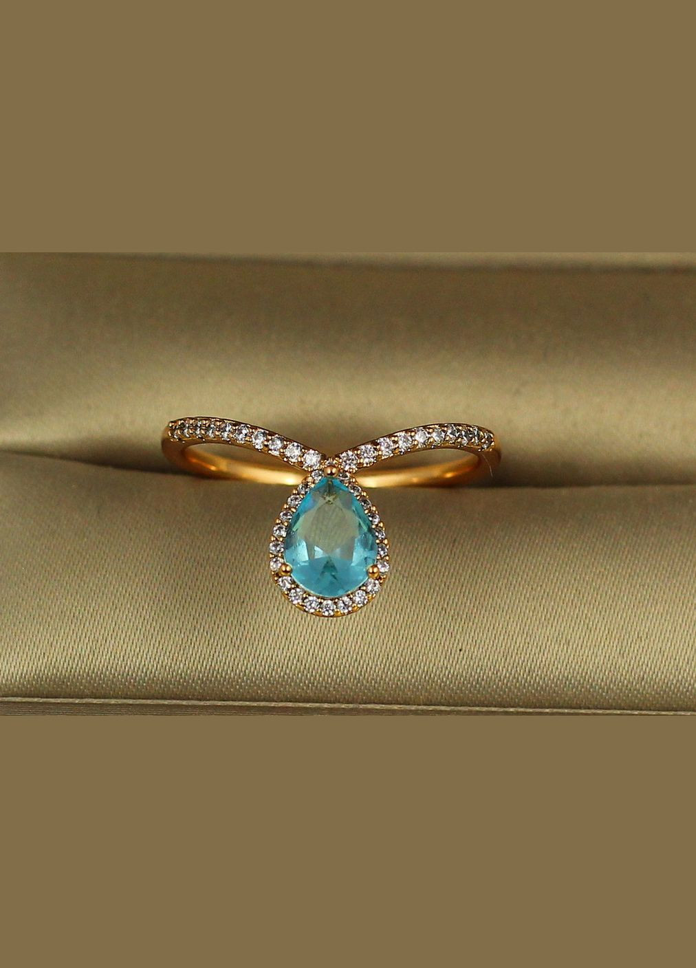 Кільце Попелюшка з блакитним каменем р золотисте Xuping Jewelry (317309810)