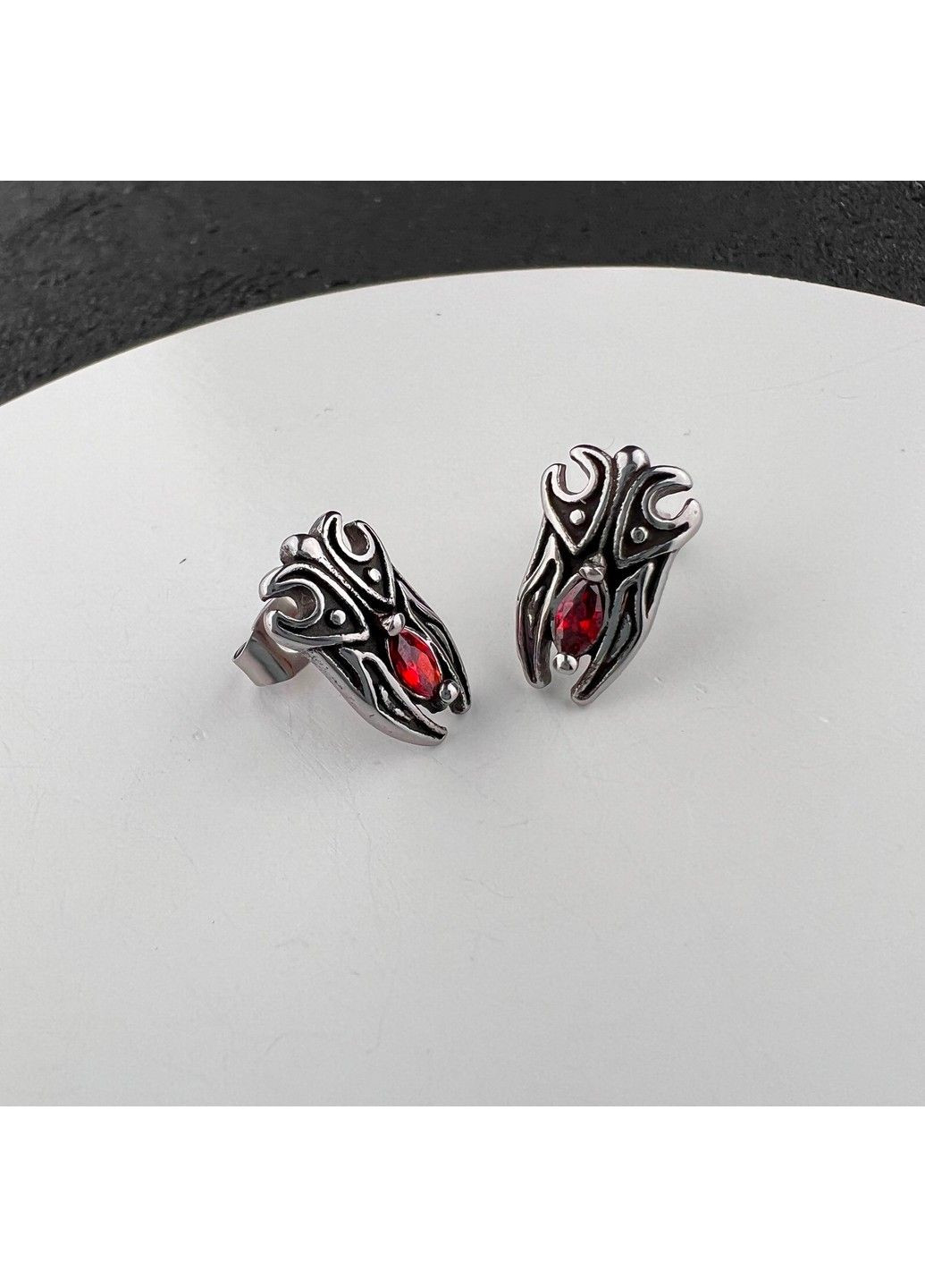 Готичні панк сережки з червоним каменем із медичної сталі ES-035 No Brand (299330591)
