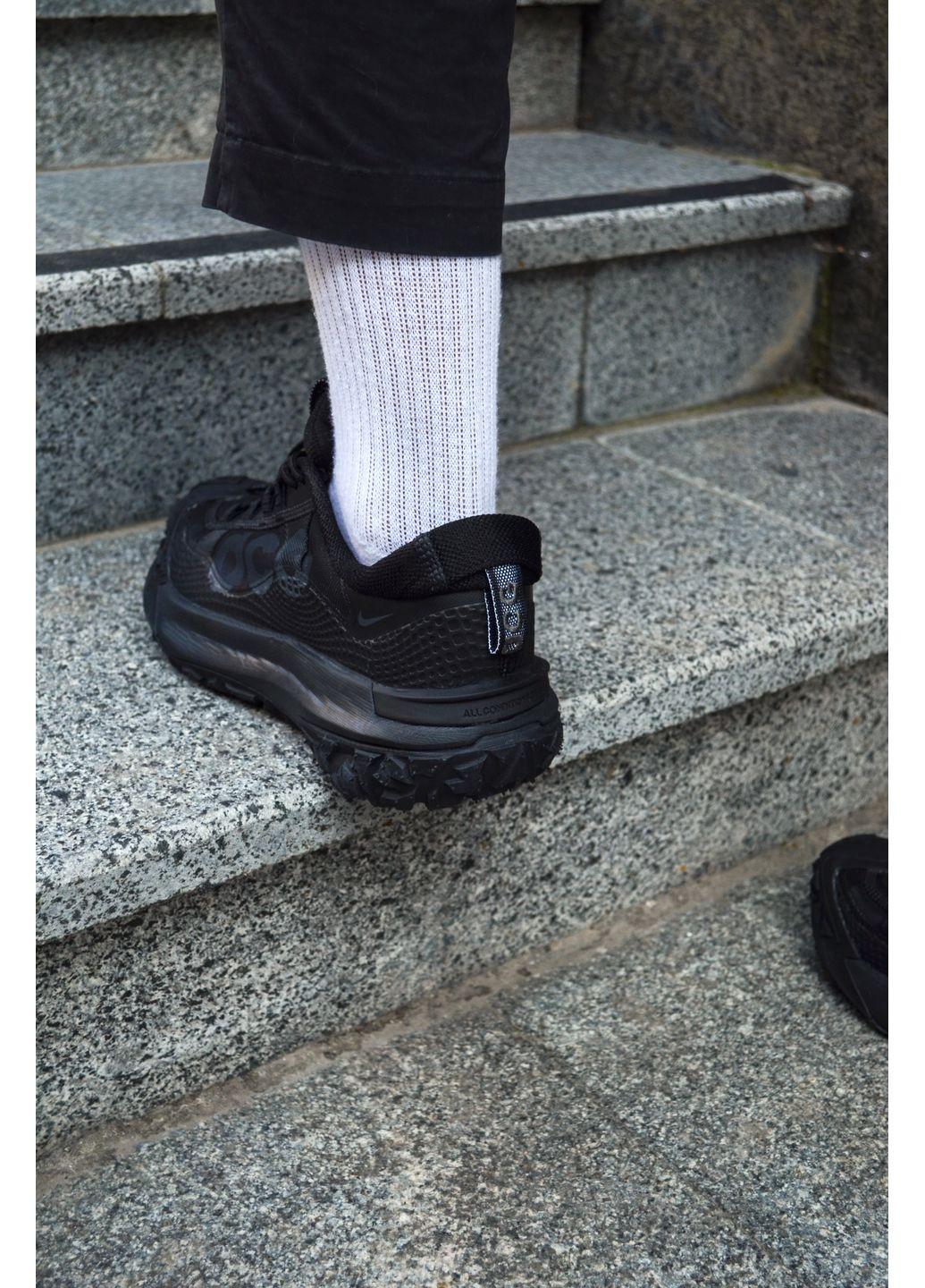 КРОСІВКИ ЖІНОЧІ NIKE ACG MOUNTAIN FLY 2 BLACK НАЙК АСЖ МАУНС ФЛАЙ No Brand чорні демісезони (367176112)