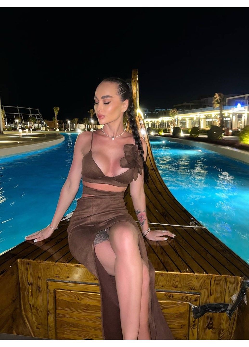 Топ с цветком женский на лето на завязках замша CUBA коричневый Handy Wear (329447827)