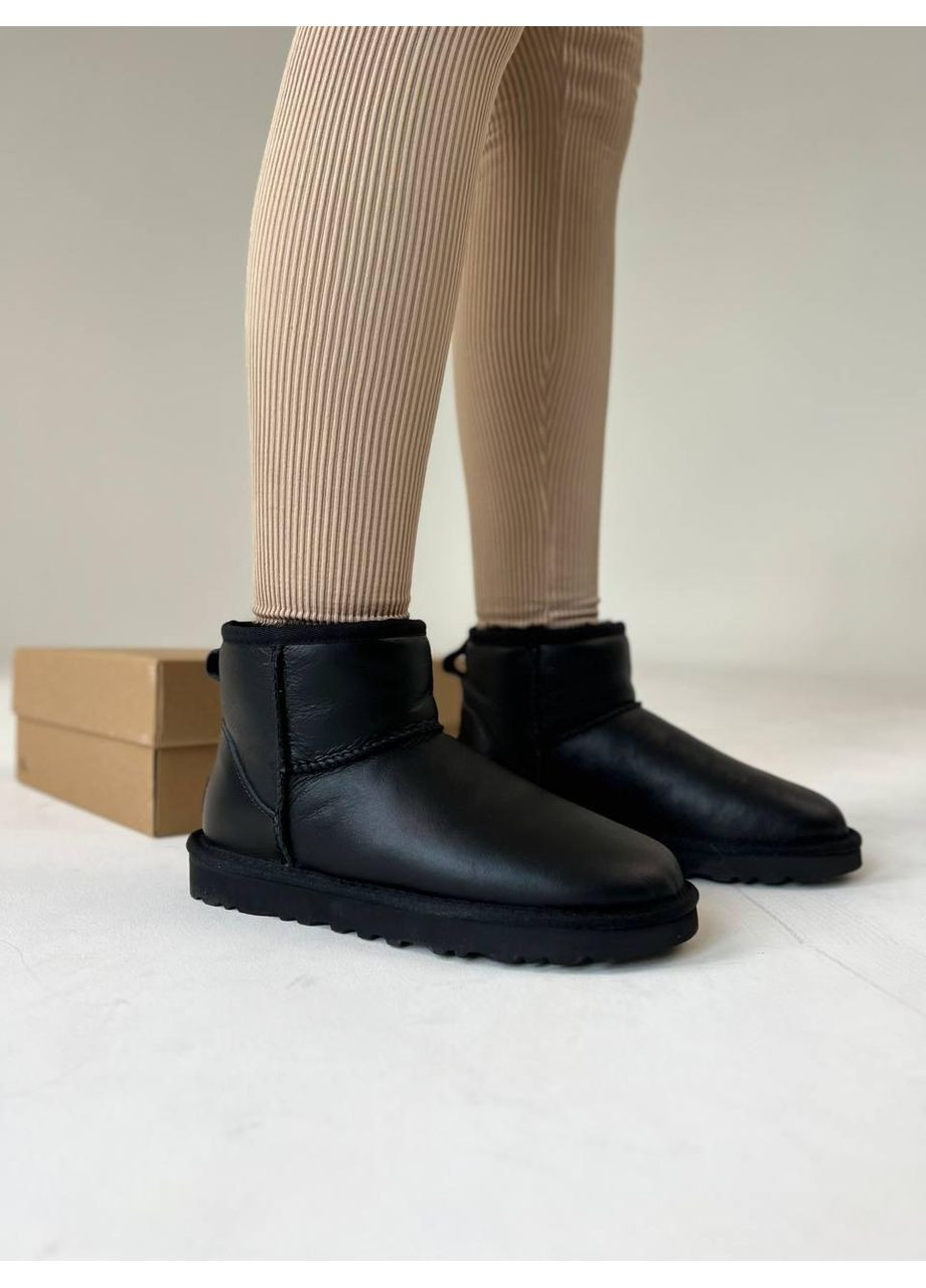 Уггі Жіночі UGG Classic Mini Black Leather (Шкіра) No Brand (364860486)