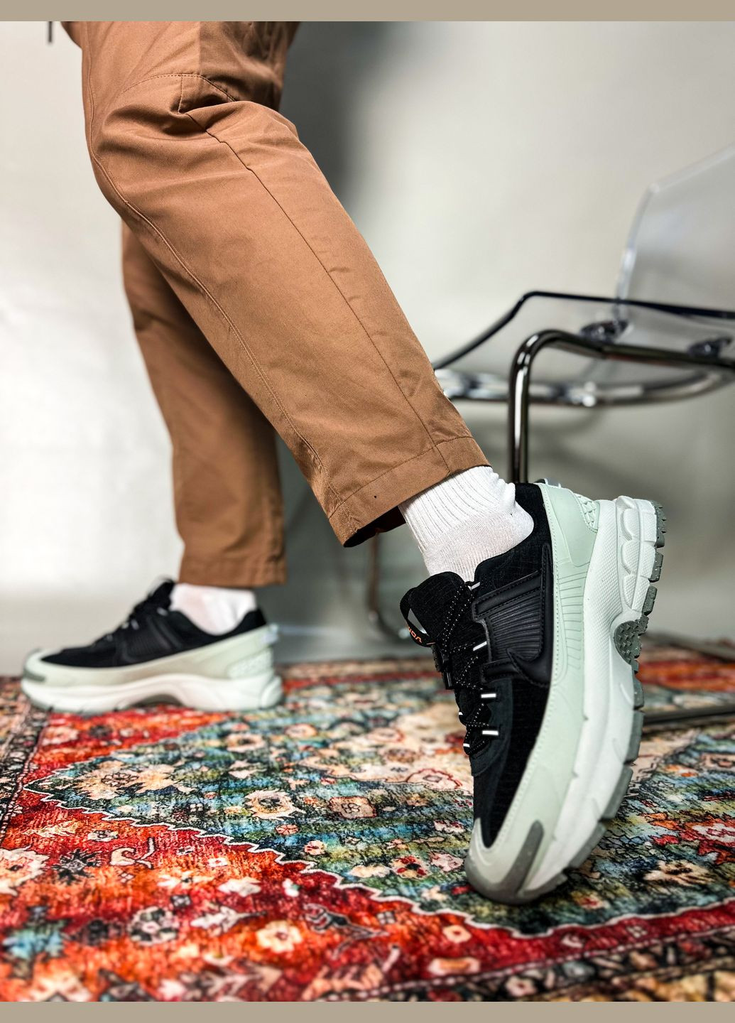 Белые демисезонные кроссовки мужские и женские nike vomero roam white black | найк вомеро роам белые No Brand