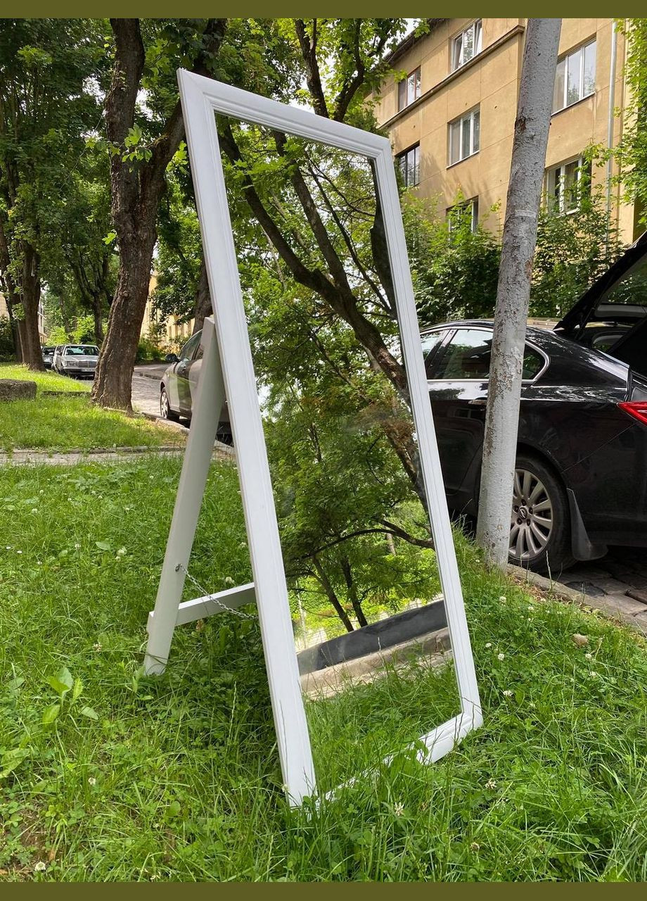 Зеркало напольное в классической раме цвета бланко на ножке 150 х 70 см No Brand (333823373)