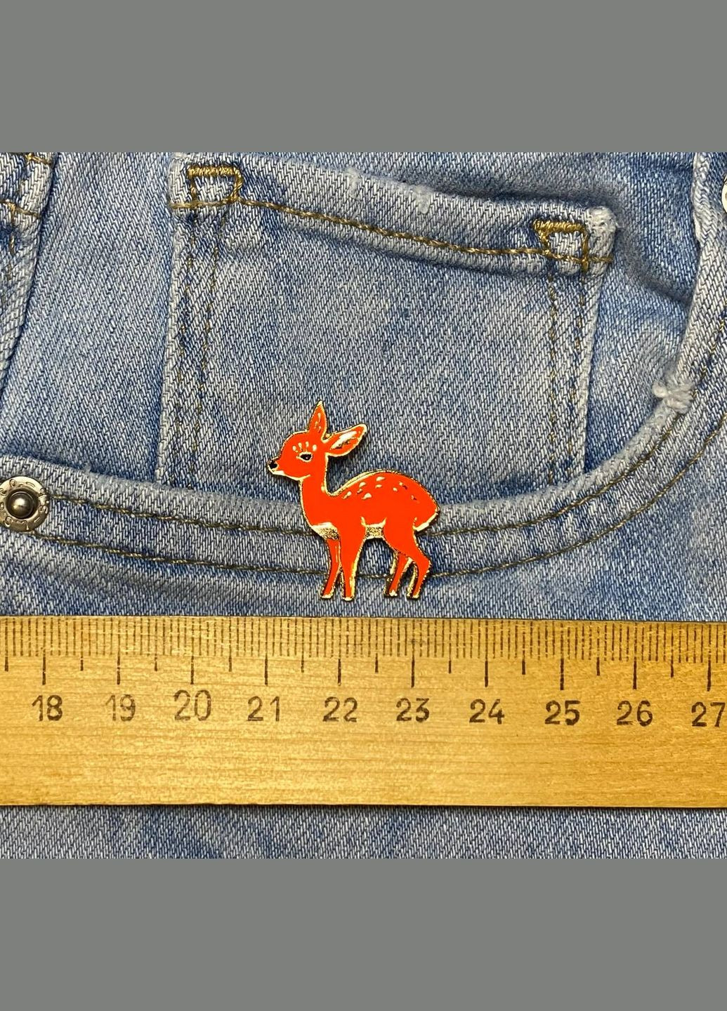 Значок / пен металлический Олень оранжевый No Brand (330618864)