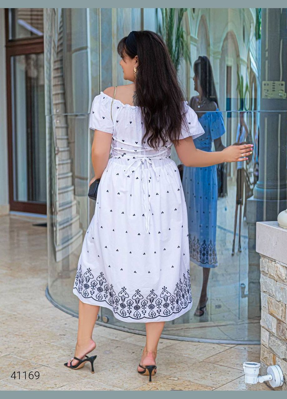 Белое повседневный платье с вышивкой Liton однотонное