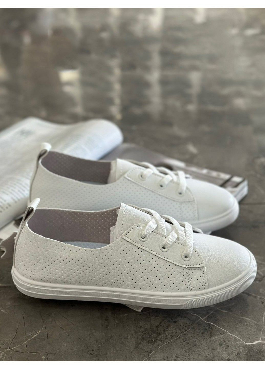 Белые кожаные кеды xbn250-1 Stilli