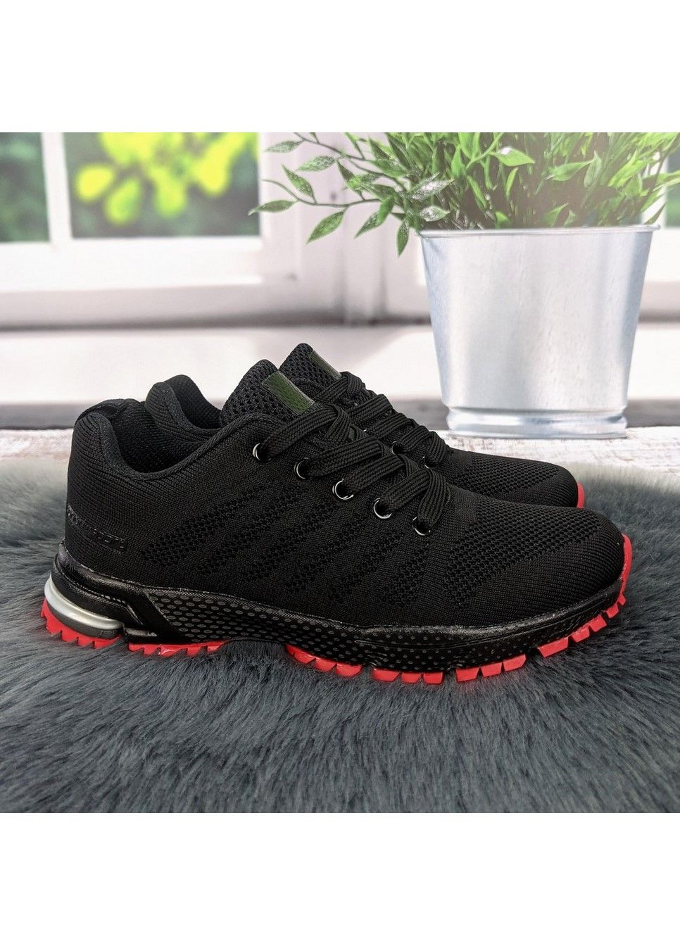 Черные демисезонные кроссовки подростковые Bonote