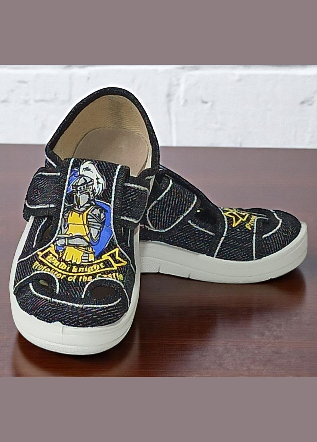 Ортопедичні тапочки капчики на липучці для хлопчика змінне взуття в садочок Валді Waldi (332183215)