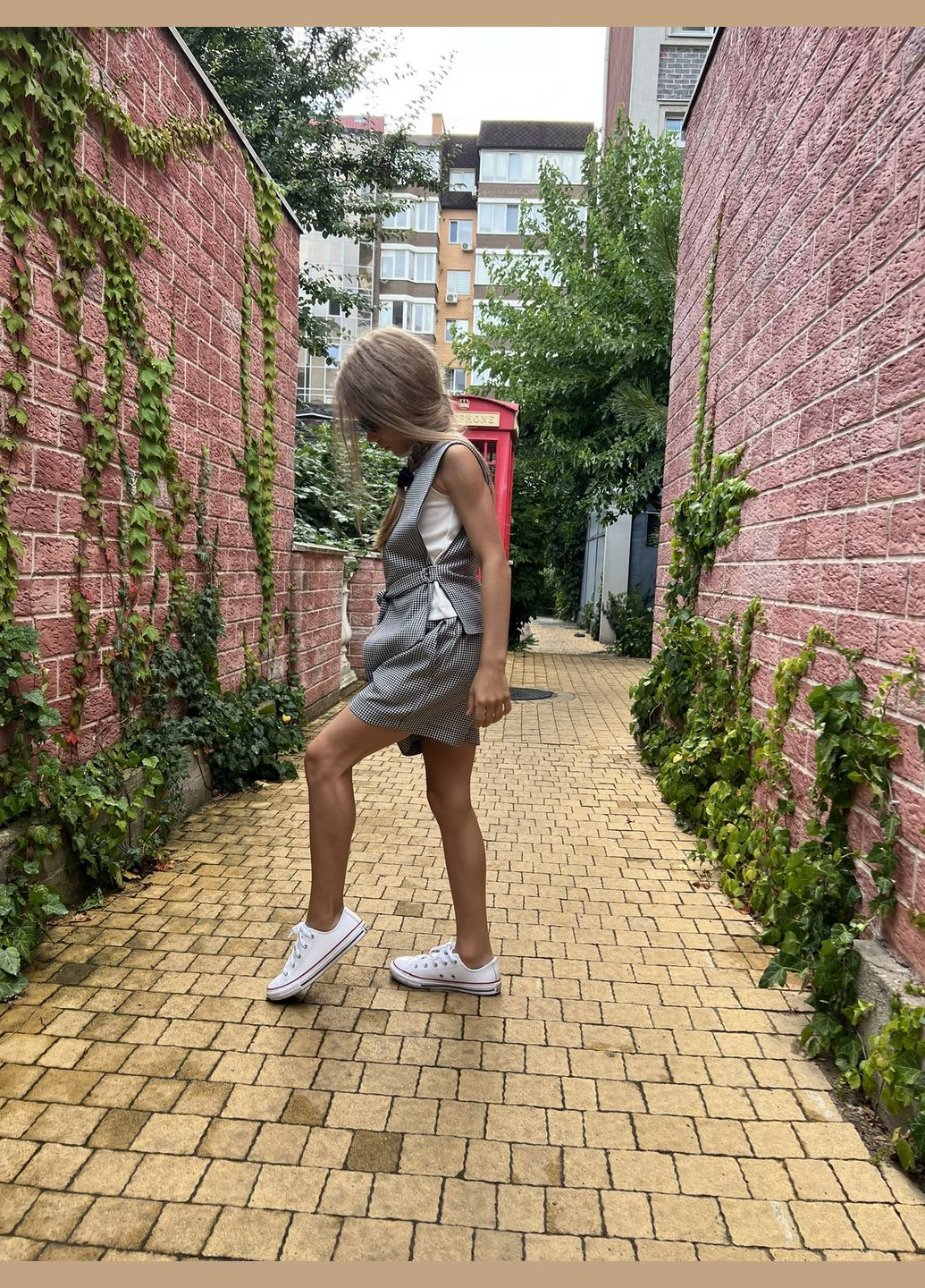 Костюм шкільний для дівчинки жилетка та шорти 128-158 No Brand (346058474)