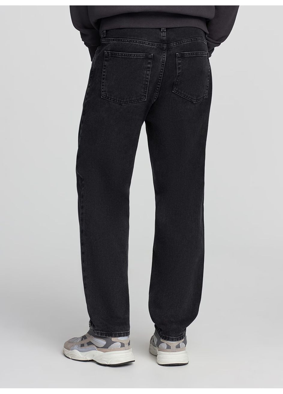 Черные демисезонные джинсы чел Terranova