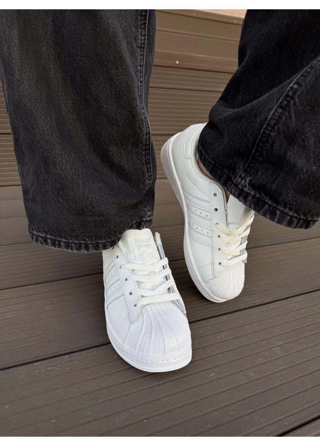 Белые демисезонные кроссовки мужские adidas superstar all white адидас суперстар No Brand