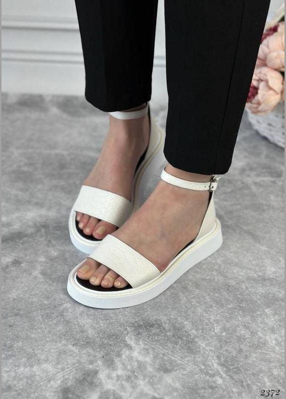 Білі шкіряні босоніжки Garti Petsy (296914163)