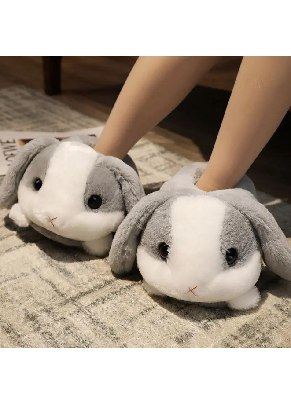 Цветные домашние комнатные плюшевые тапочки с ушками лапками для детей девочек женщин (481341-prob) серо-белый зайчик размер 35-40 Unbranded с ушками