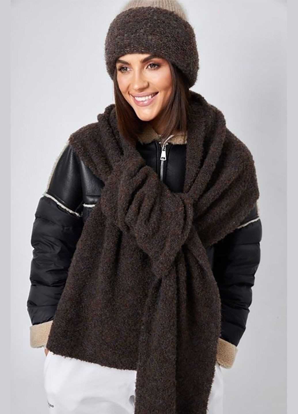 Букльированный шарф шоколадного цвета Garne (305610986)