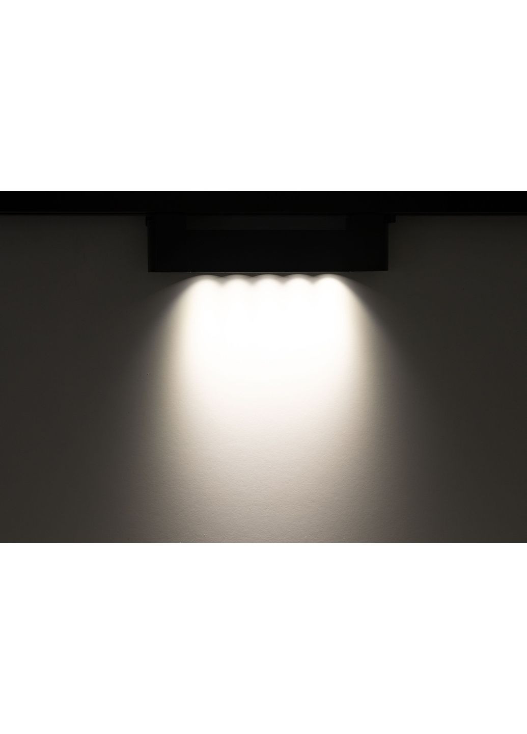 Трековый светильник поворотный ™ M27; 10W; 220V; Черный SERIES "RGL"; 4000К PROLUM (361067065)