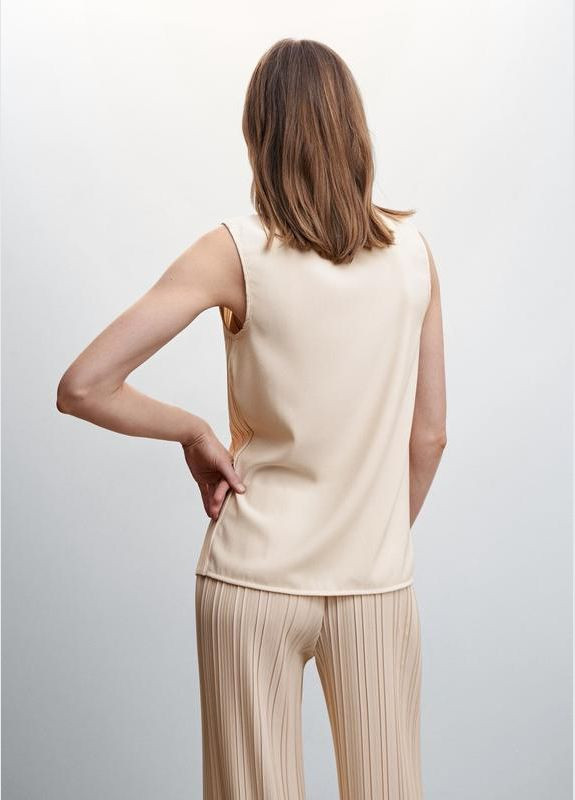 Молочная топ блузка плиссе базовая молочная Mango