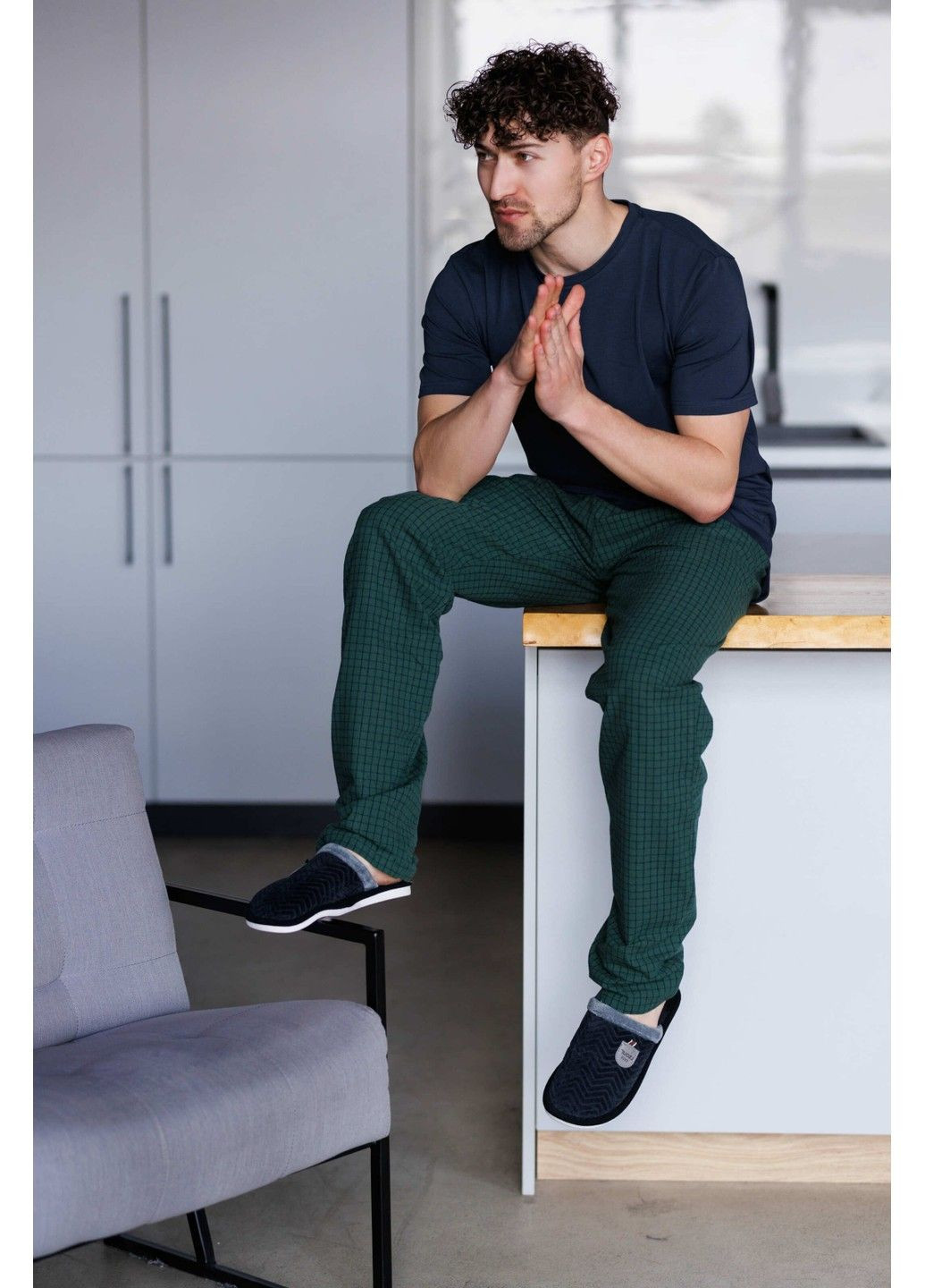 Піжама чоловіча футболка синя + штани SOFT в клітинку зелені Handy Wear (329447820)