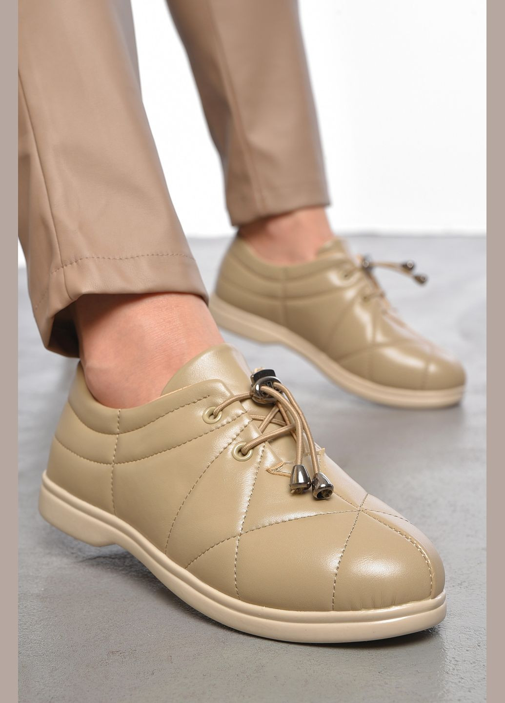 Let's Shop Туфлі жіночі темно-бежевого кольору на шнурівці літи темно-бежевий з штучна шкіра, україна — демісезон (303015434)