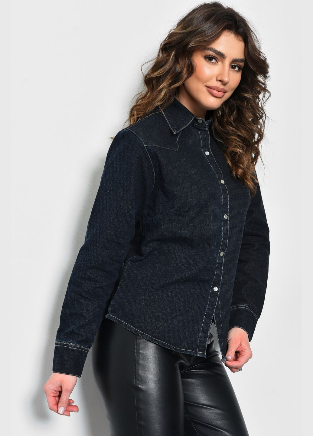 Сорочка жіноча джинсова темно-синього кольору Let's Shop (277228601)