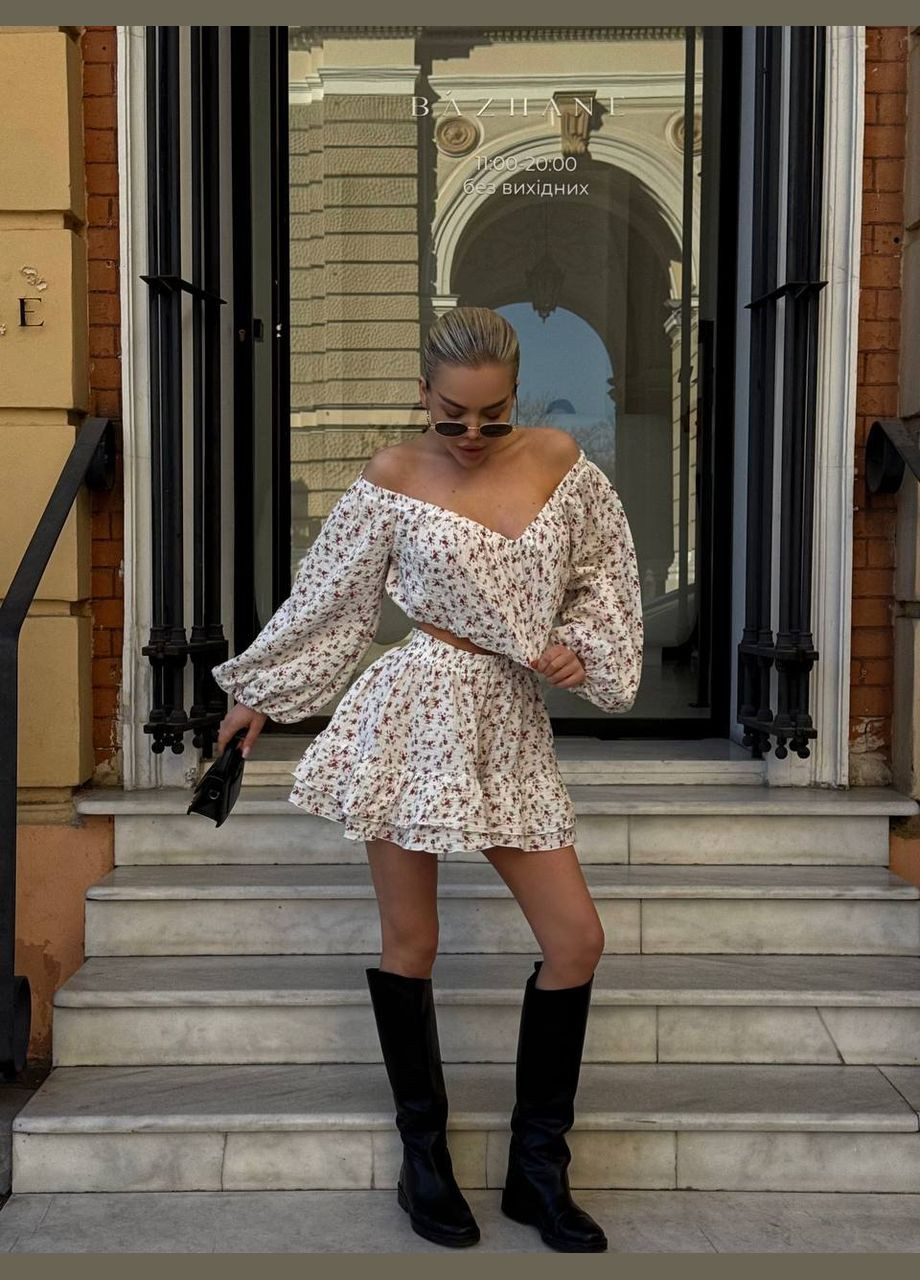 Костюм с блузкой и шортами. Adelante (325403767)