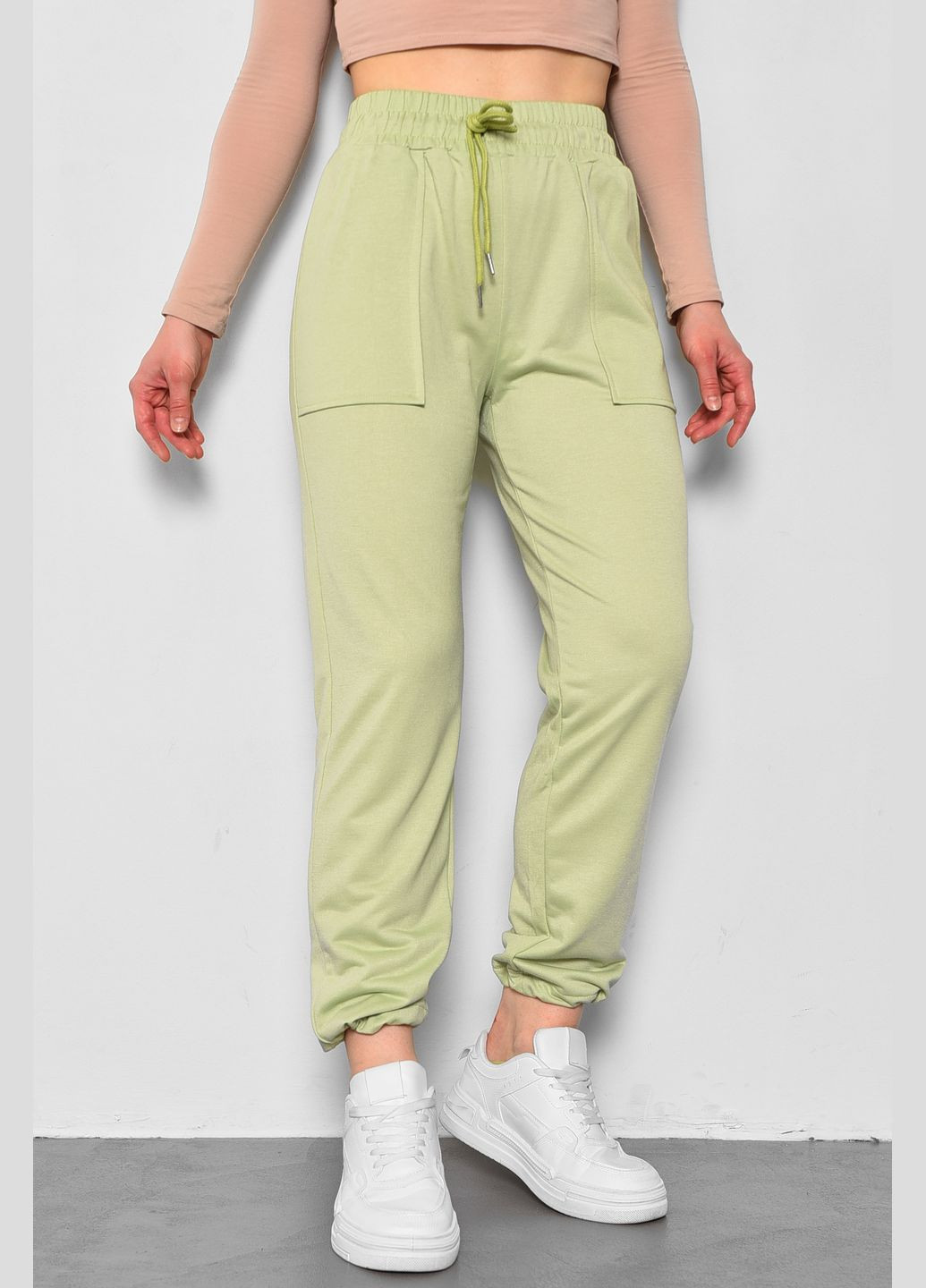Спортивные штаны женские салатового цвета Let's Shop (286761500)