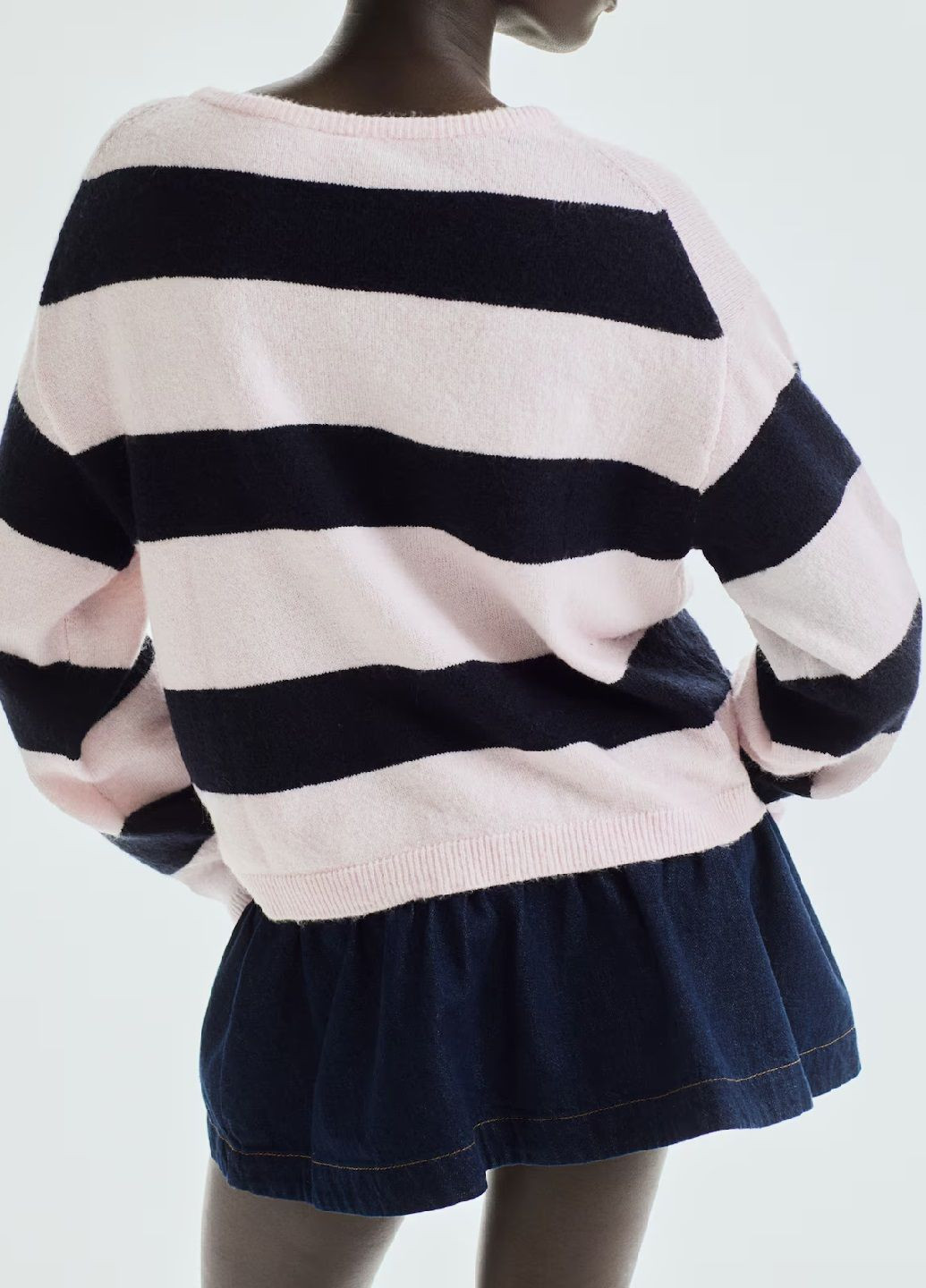 Светло-розовый демисезонный свитер H&M