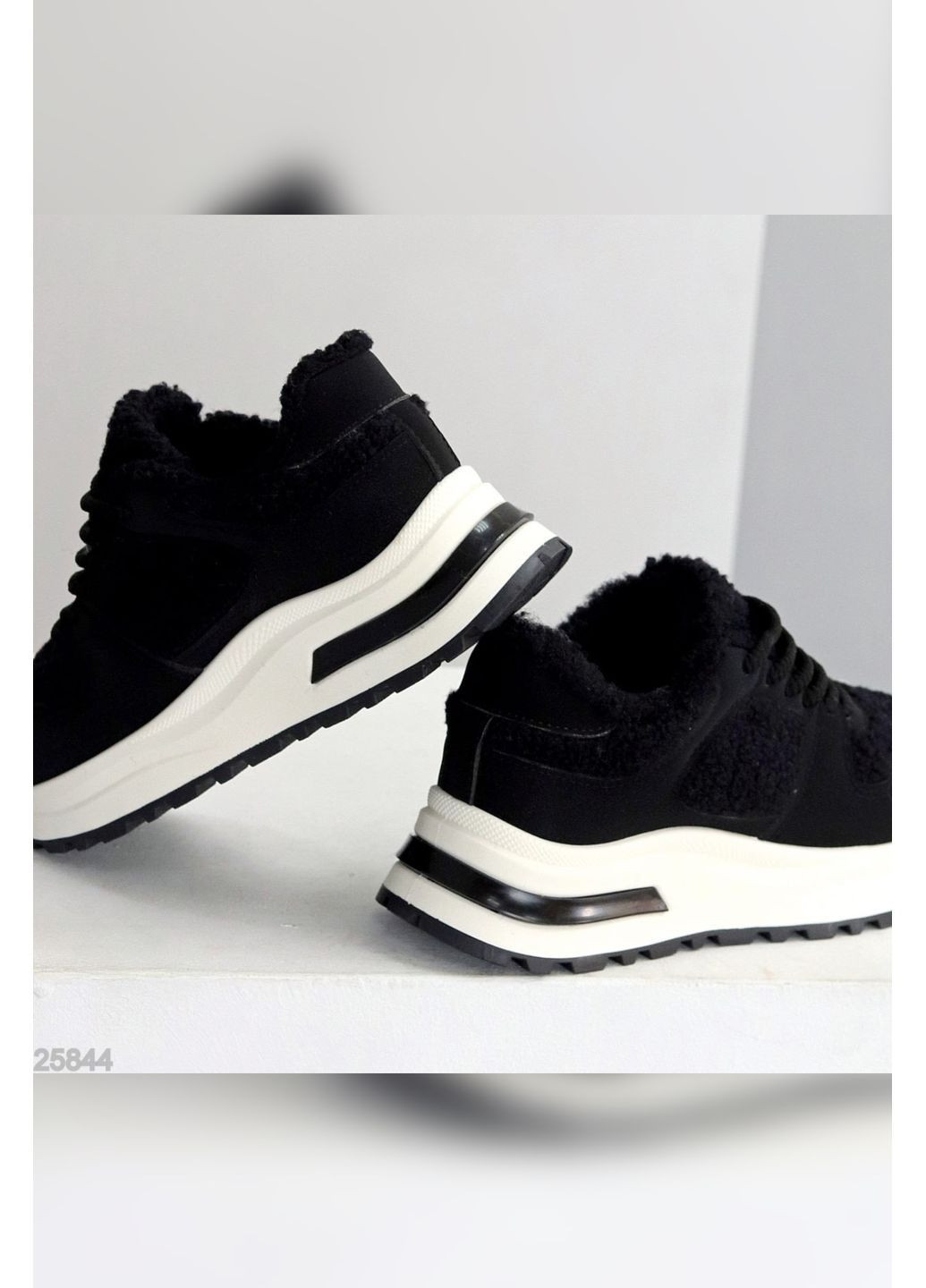 Комфортные женские кроссовки No Brand чёрные зима (367684601)