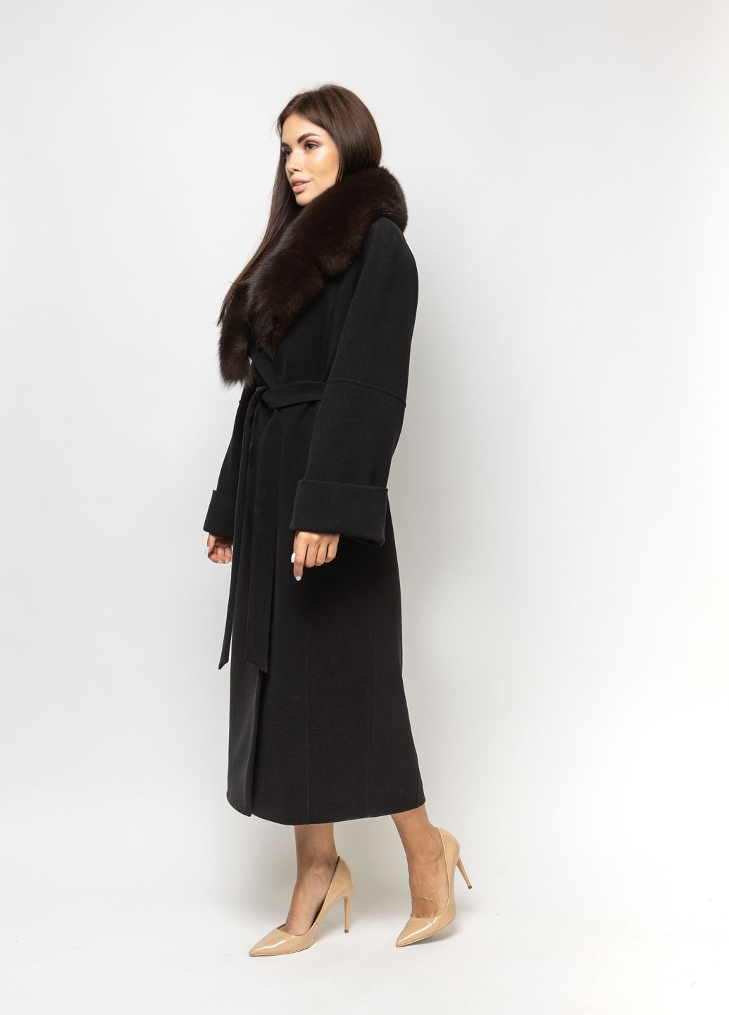 Чорне Ріміні чорне хутро CHIUAS