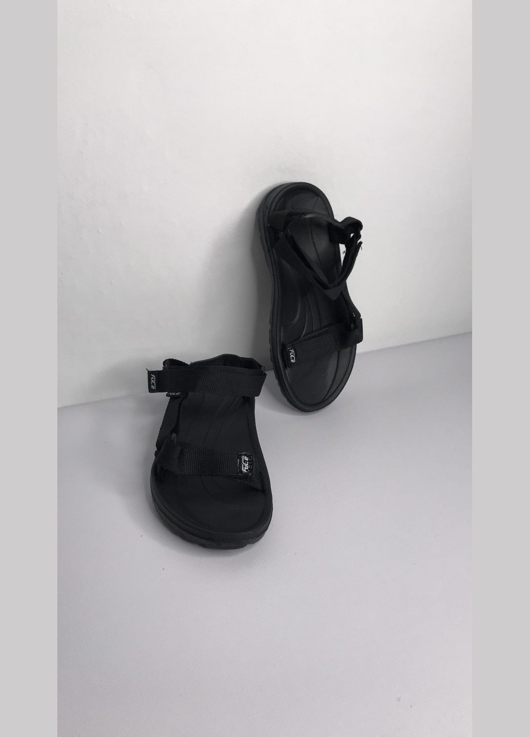 Черные детские сандалии 29 г 18,2 см черный артикул б329 Lion