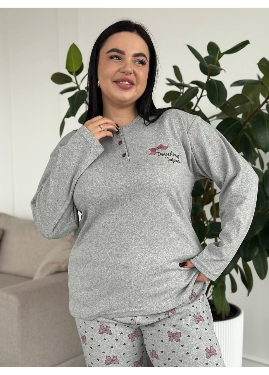 Сіра жіноча піжама plus size сіра з принтом бантиків / піжама жіноча великих розмірів сіра трикотажна бантики No Brand