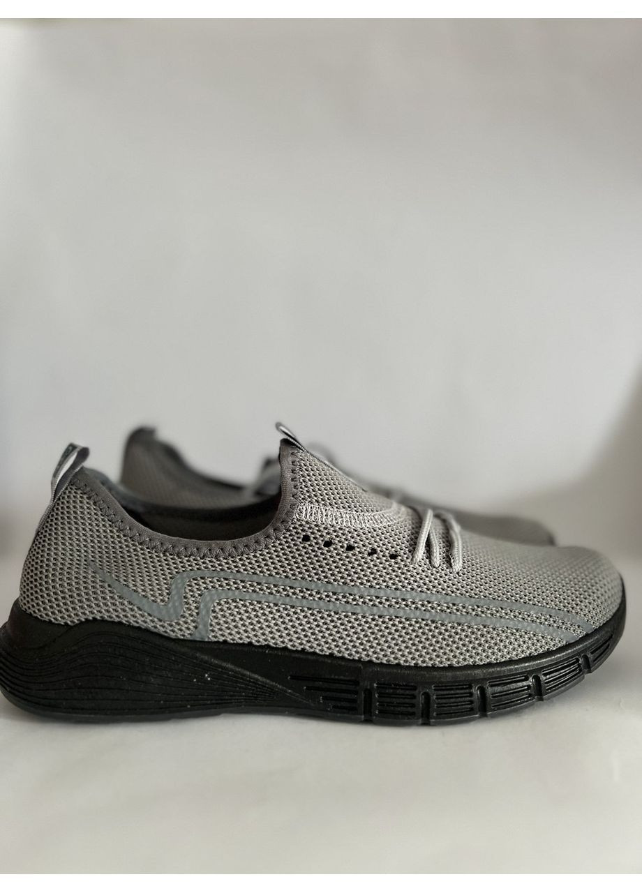 Сірі Літні кросівки чоловічи весна/літо No Brand