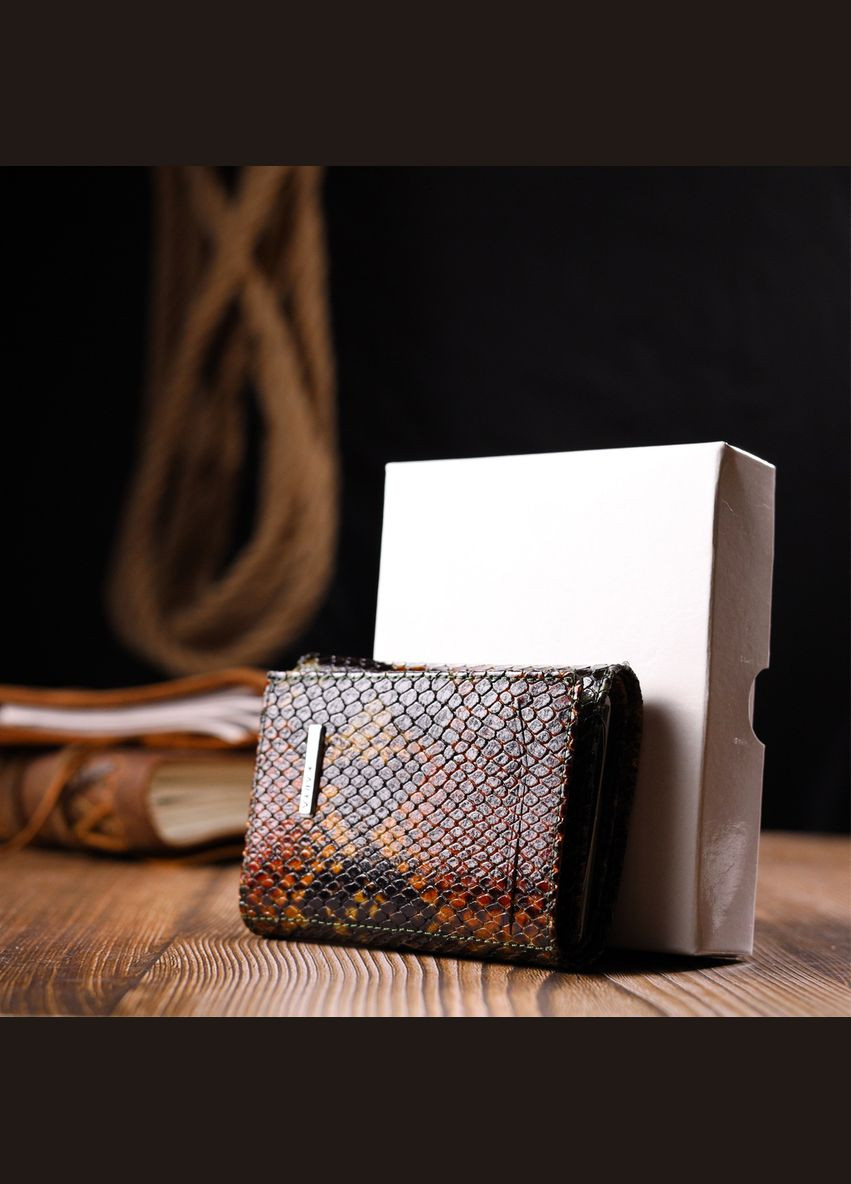 Лакована візитниця з натуральної фактурної шкіри під змію 20988 Різнокольоровий Karya (337353075)