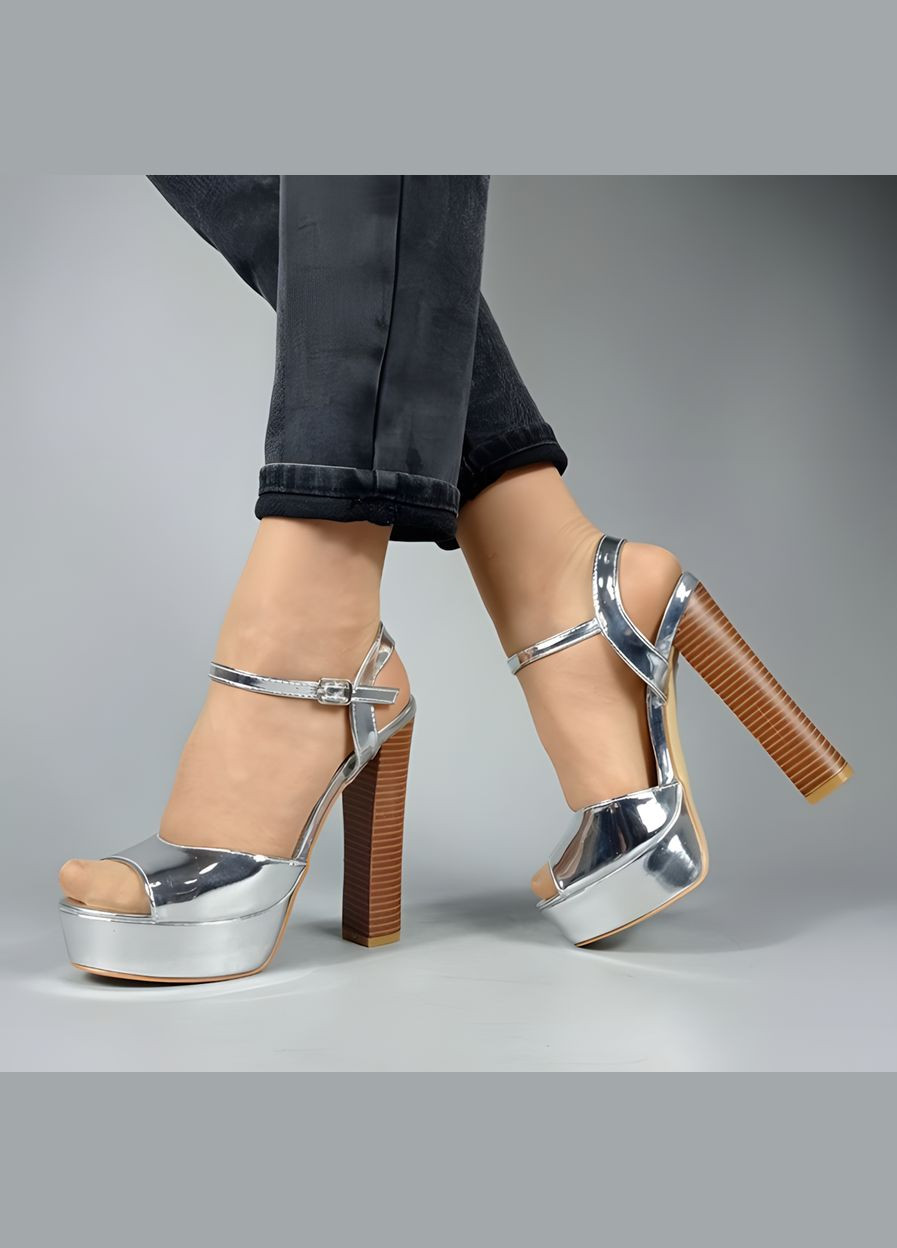 Серебристые женские кожаные босоножки на высоком каблуке 1525 Kamengsi
