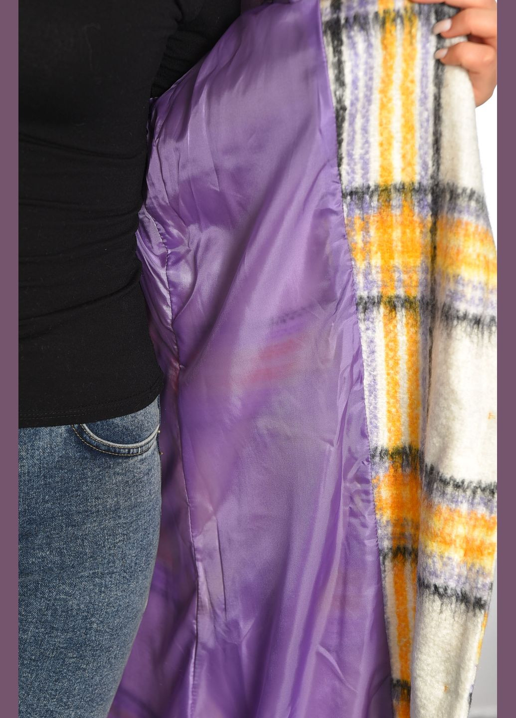 Жовта демісезонна пальто жіноче жовтого кольору в клітинку Let's Shop