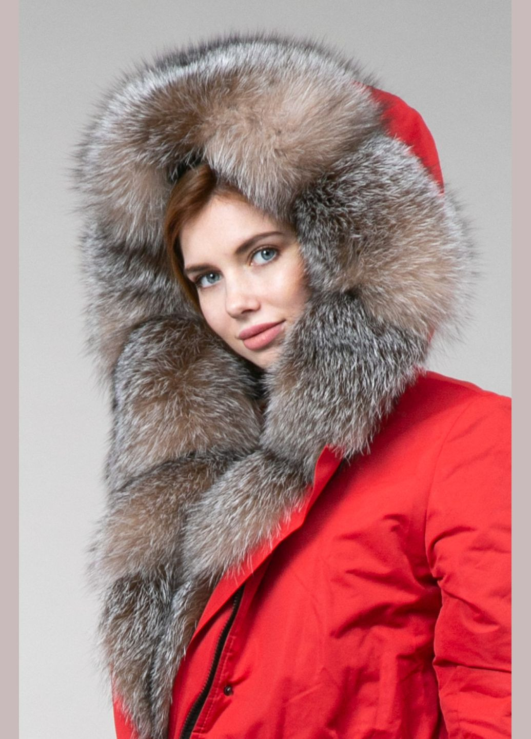 Парка женская красная с мехом блюфроста Chicly Furs (289060597)
