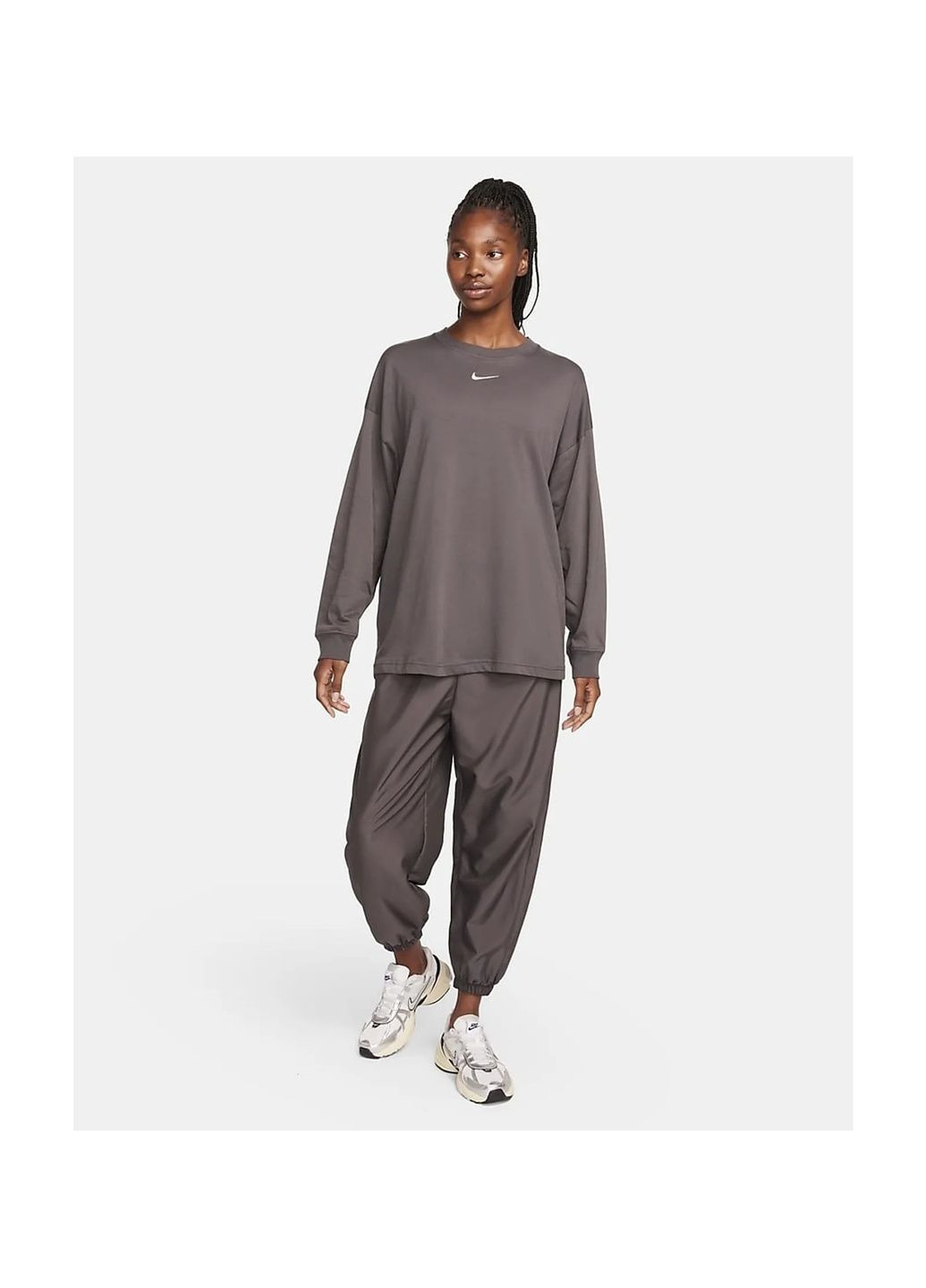 Лонгслів жіночий T-Shirt Sportswear Brown Nike (365963391)