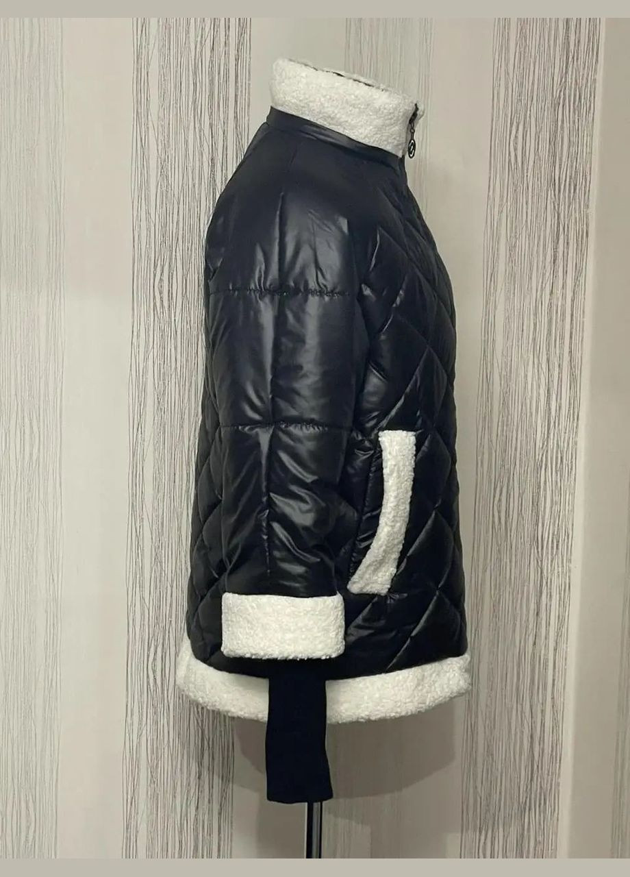 Чорно-біла демісезонна куртка жіноча весняна великого розміру SK