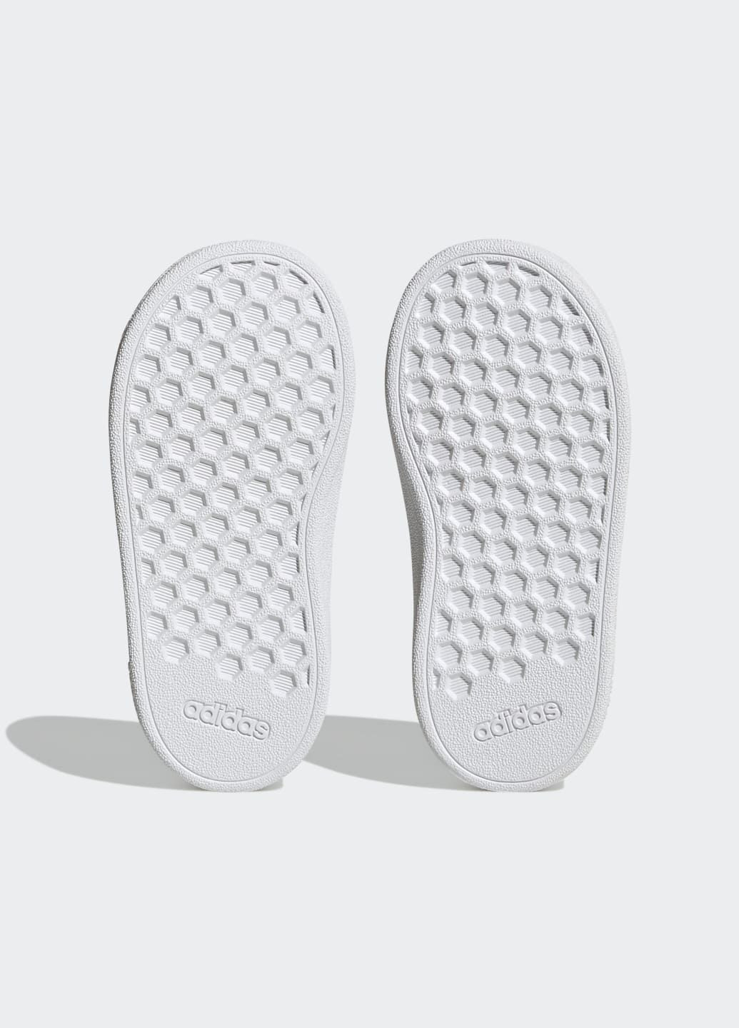 Белые всесезонные кроссовки grand court lifestyle adidas